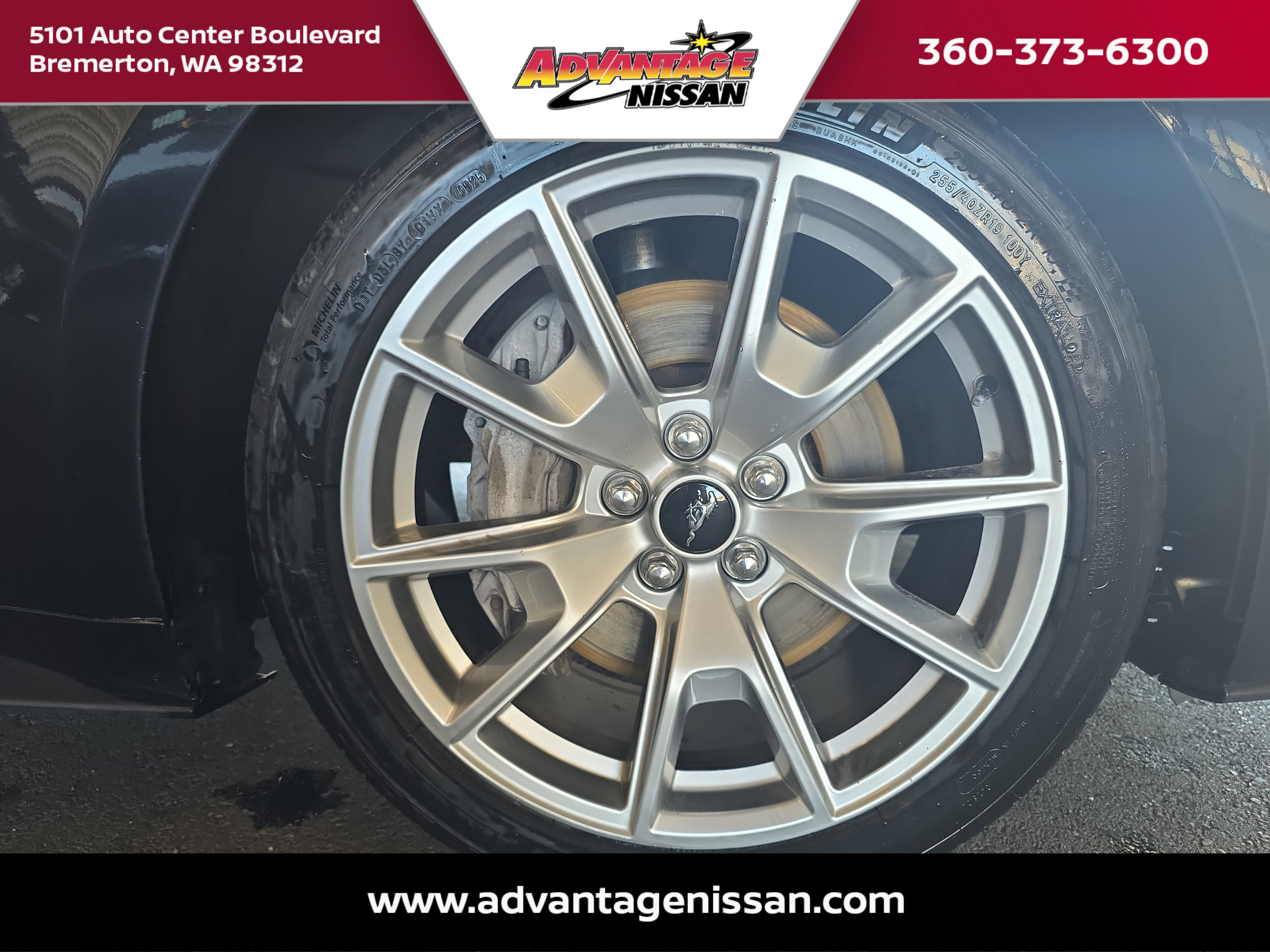 Used 2015 Black Ford GT Premium image 32