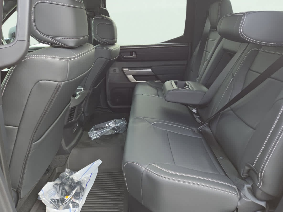 2026 Toyota Tundra SR5 - Photo 18