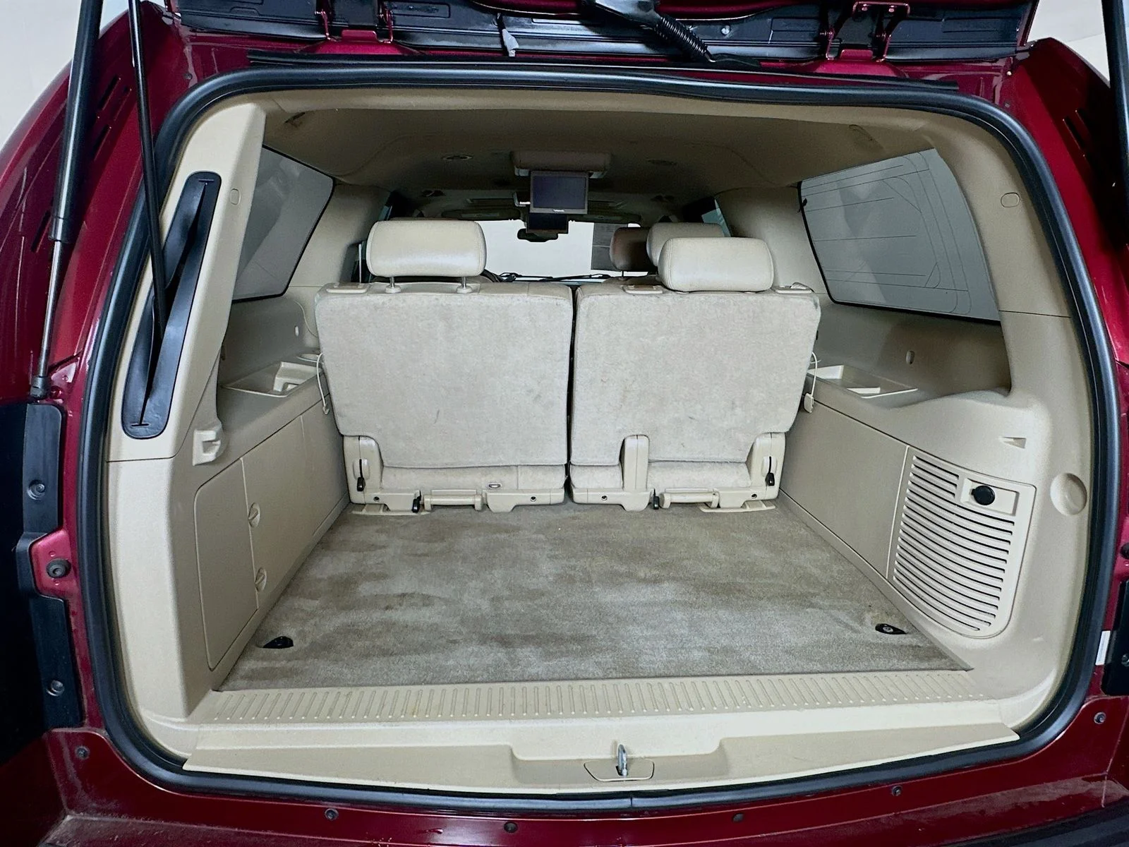 Used 2010 Red Jewel Tintcoat Chevrolet LTZ image 29