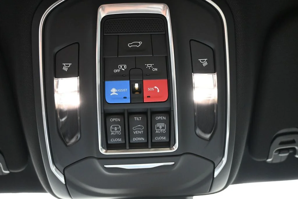 New 2026 High Gloss Black Exterior Paint Jeep Limited Altitude image 22