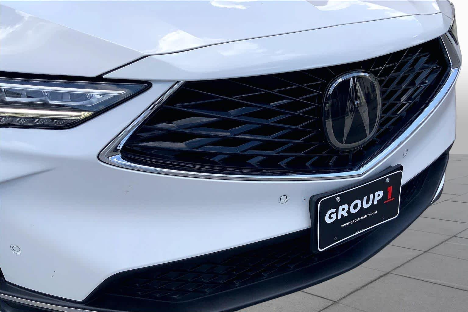 Used 2025 Platinum White Pearl Acura w/Technology Package image 29