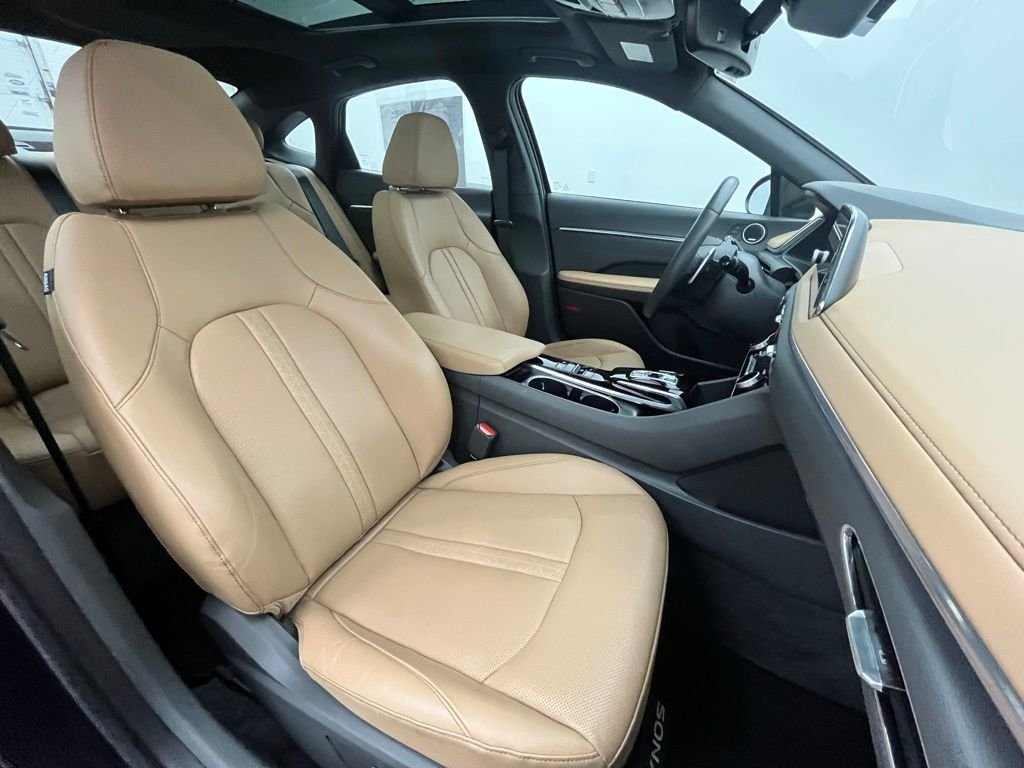 Used 2023 Carbon Blue Hyundai Limited image 33