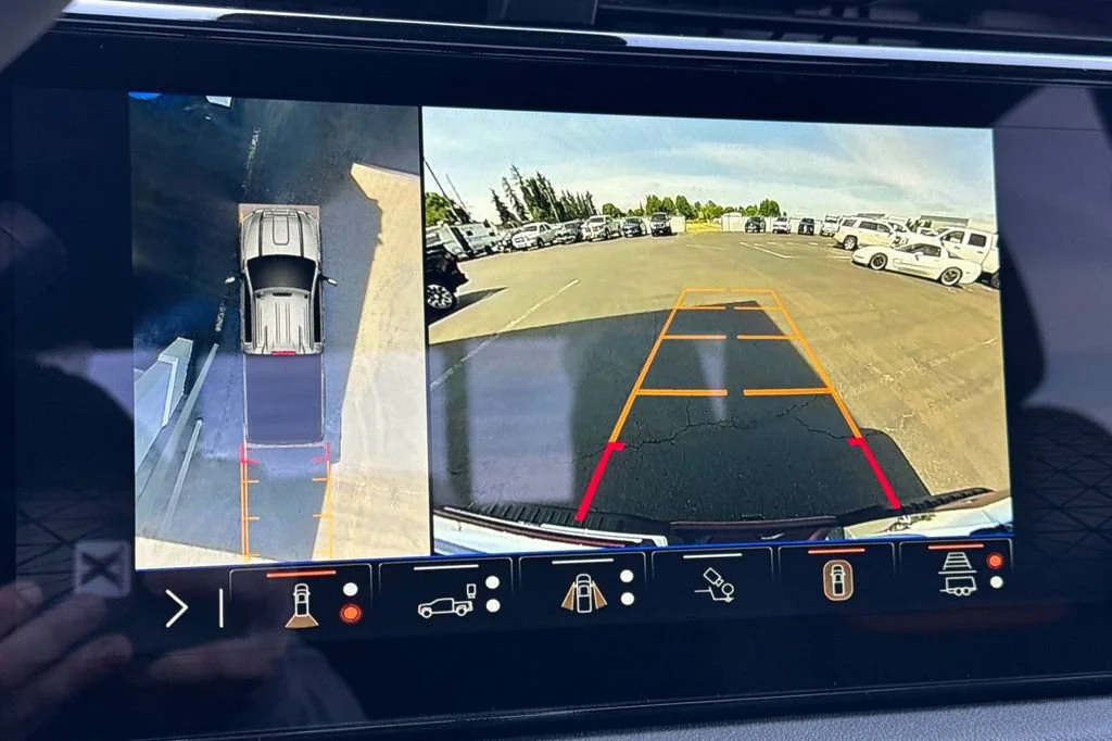 2026 GMC Sierra 3500HD AT4 - Photo 13
