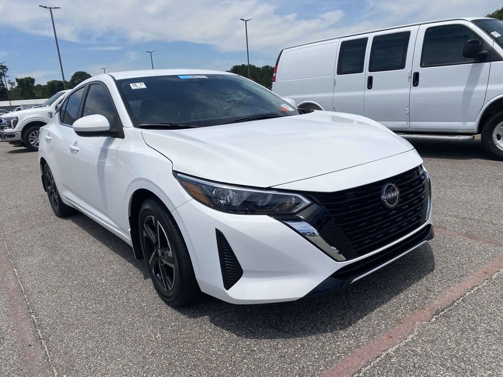 Used 2025 Cloud White Nissan SV image 1