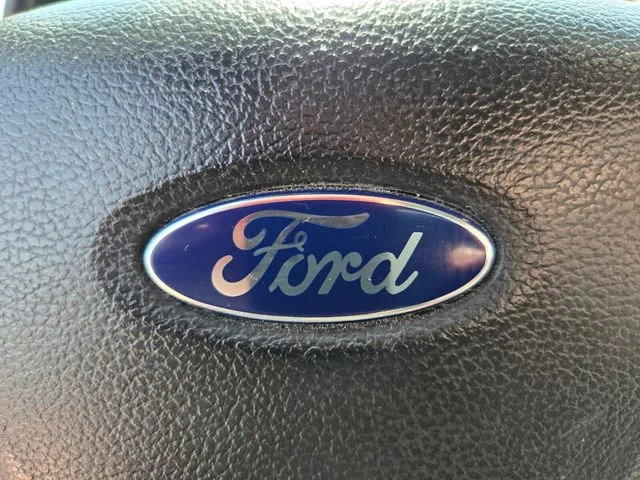Used 2015 Blue Ford XLT image 32
