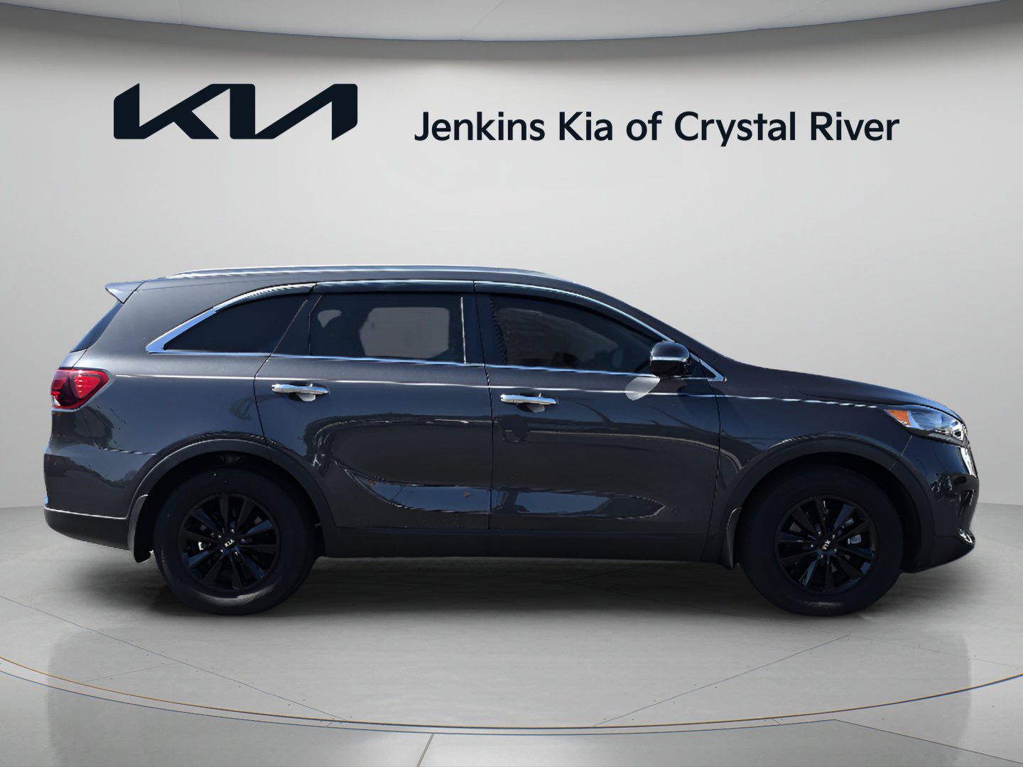 Used 2019 Platinum Graphite Kia LX V6 image 3