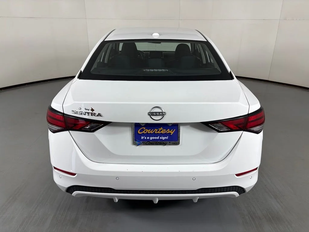 Used 2025 White Nissan SV image 7