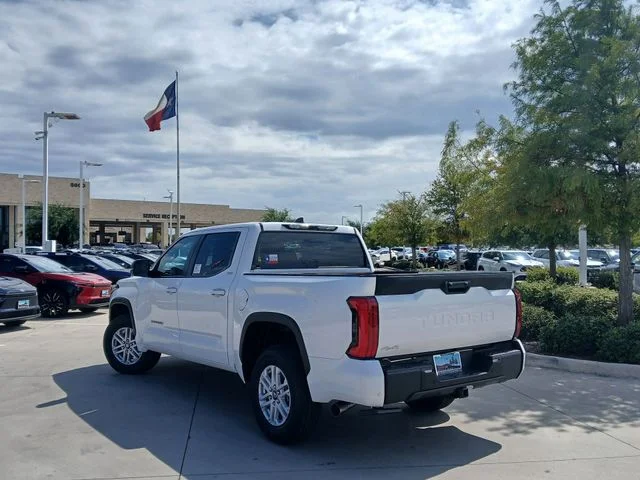 New 2026 Ice Cap Toyota SR5 image 6