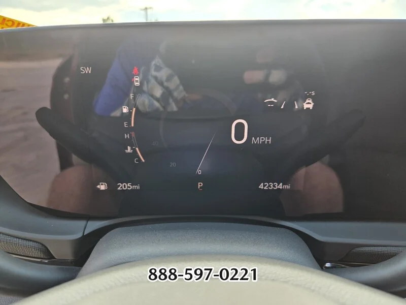 Used 2024 Cinnabar Metallic BUICK AVENIR image 30