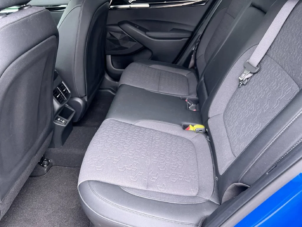Used 2024 Blue Kia S image 23