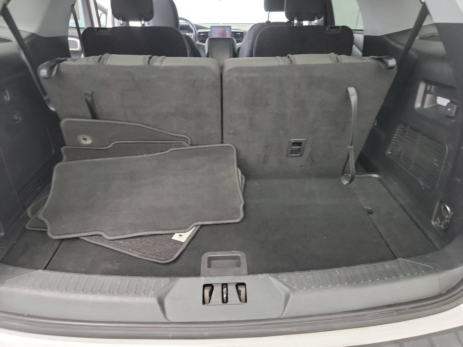 Used 2021 Oxford White Ford XLT image 24