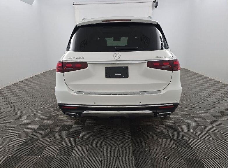 Used 2024  Mercedes-Benz GLS 450 image 15