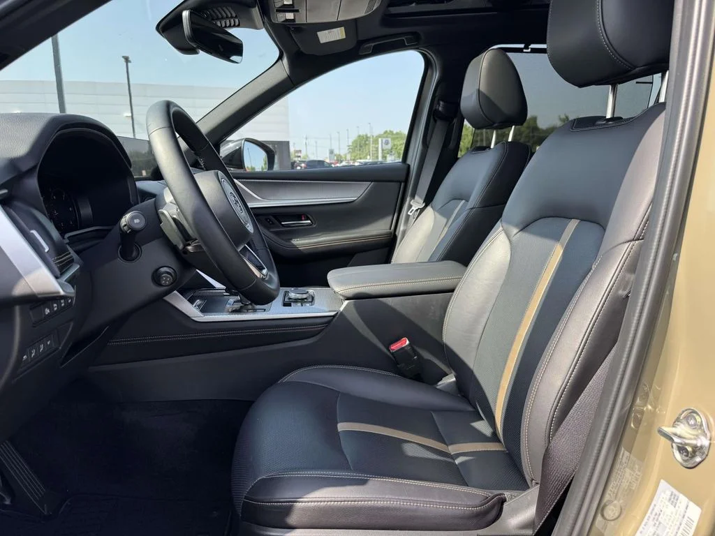2026 Mazda CX-70 Premium Package - Photo 13