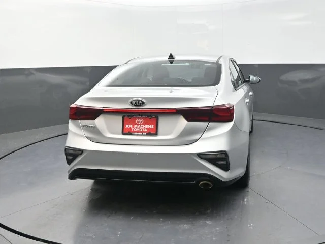 Used 2021 Silver Kia LXS image 7