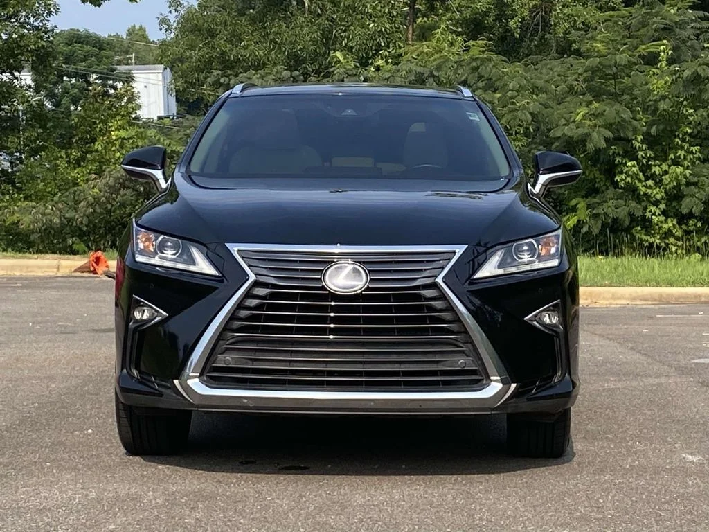 Used 2018 Obsidian Lexus Base image 8