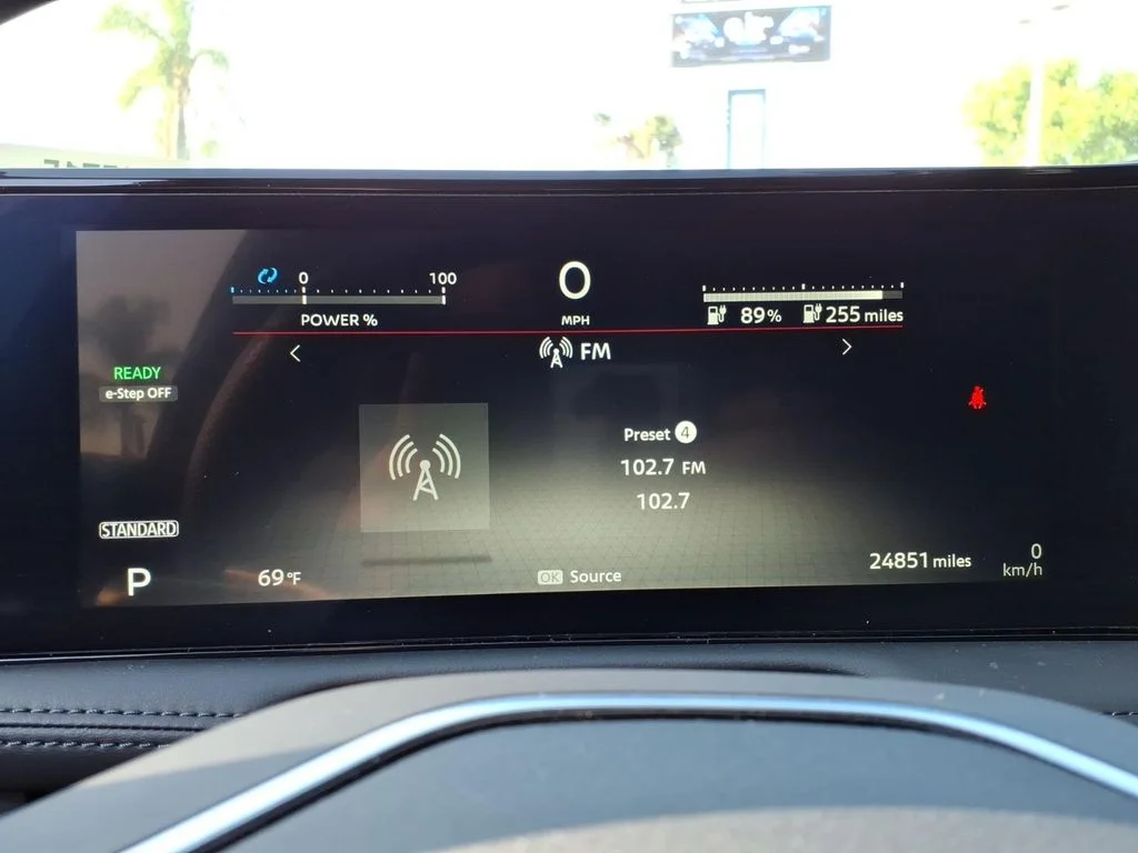 Used 2024 Gray Nissan EVOLVE+ image 9