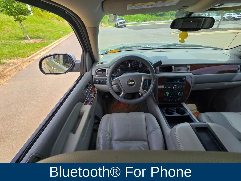 Used 2013 Silver Chevrolet LTZ image 17