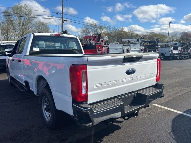 New 2026 Oxford White Ford F-250® XL image 5