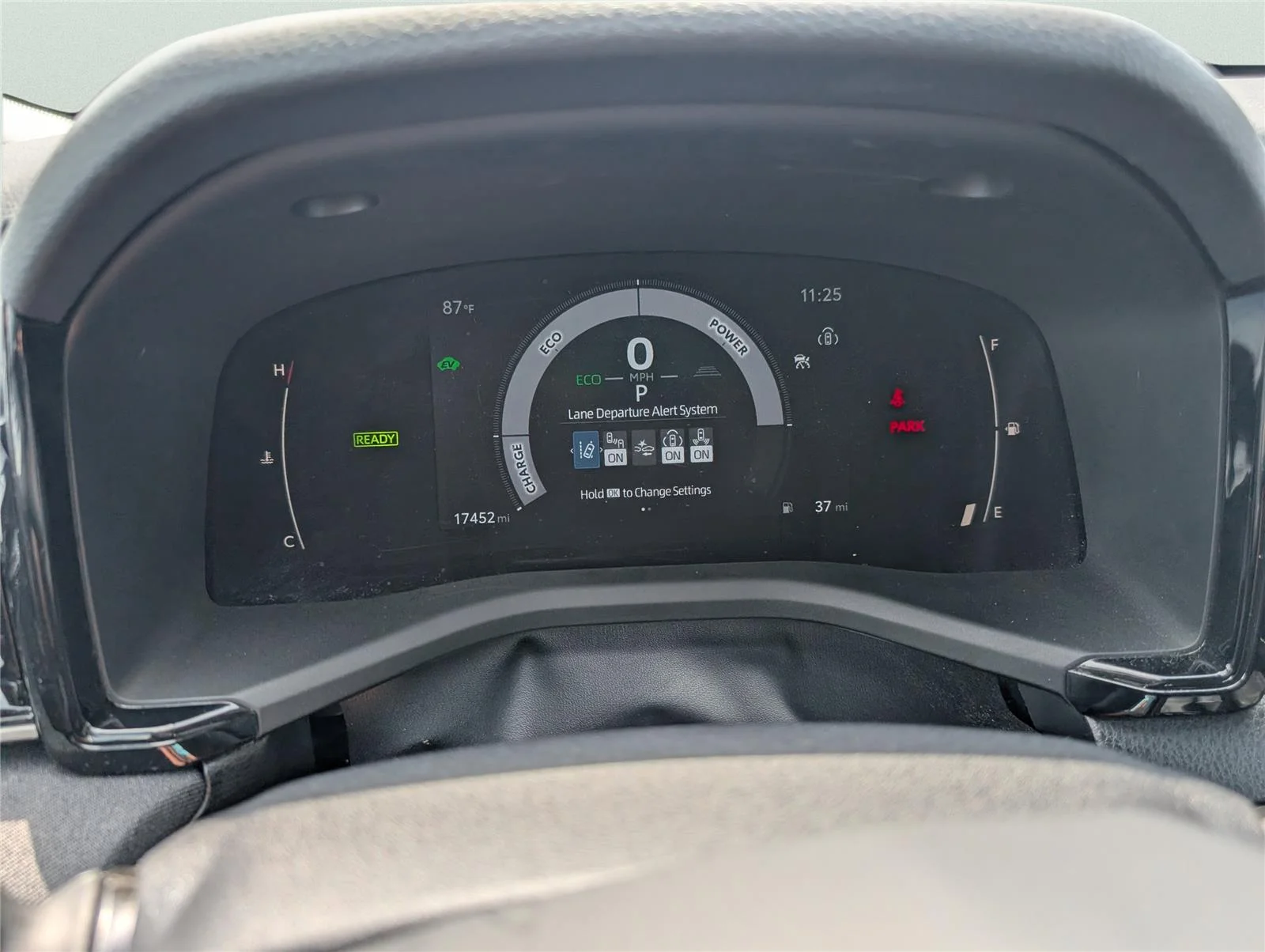 Used 2025 Ice Cap Toyota LE image 20