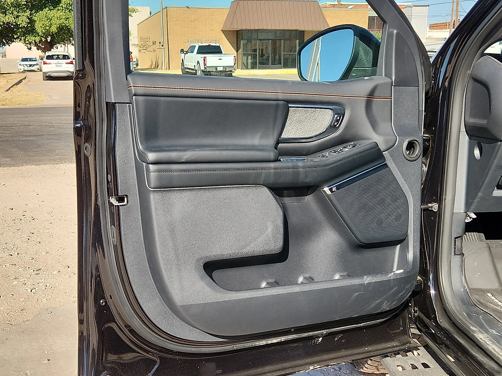 New 2027 Agate Black Metallic Ford Tremor image 14