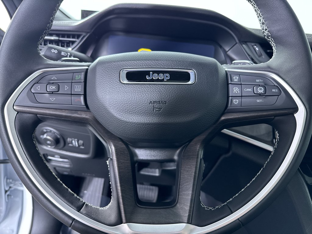 New 2026 Bright White Clearcoat Jeep Limited image 24