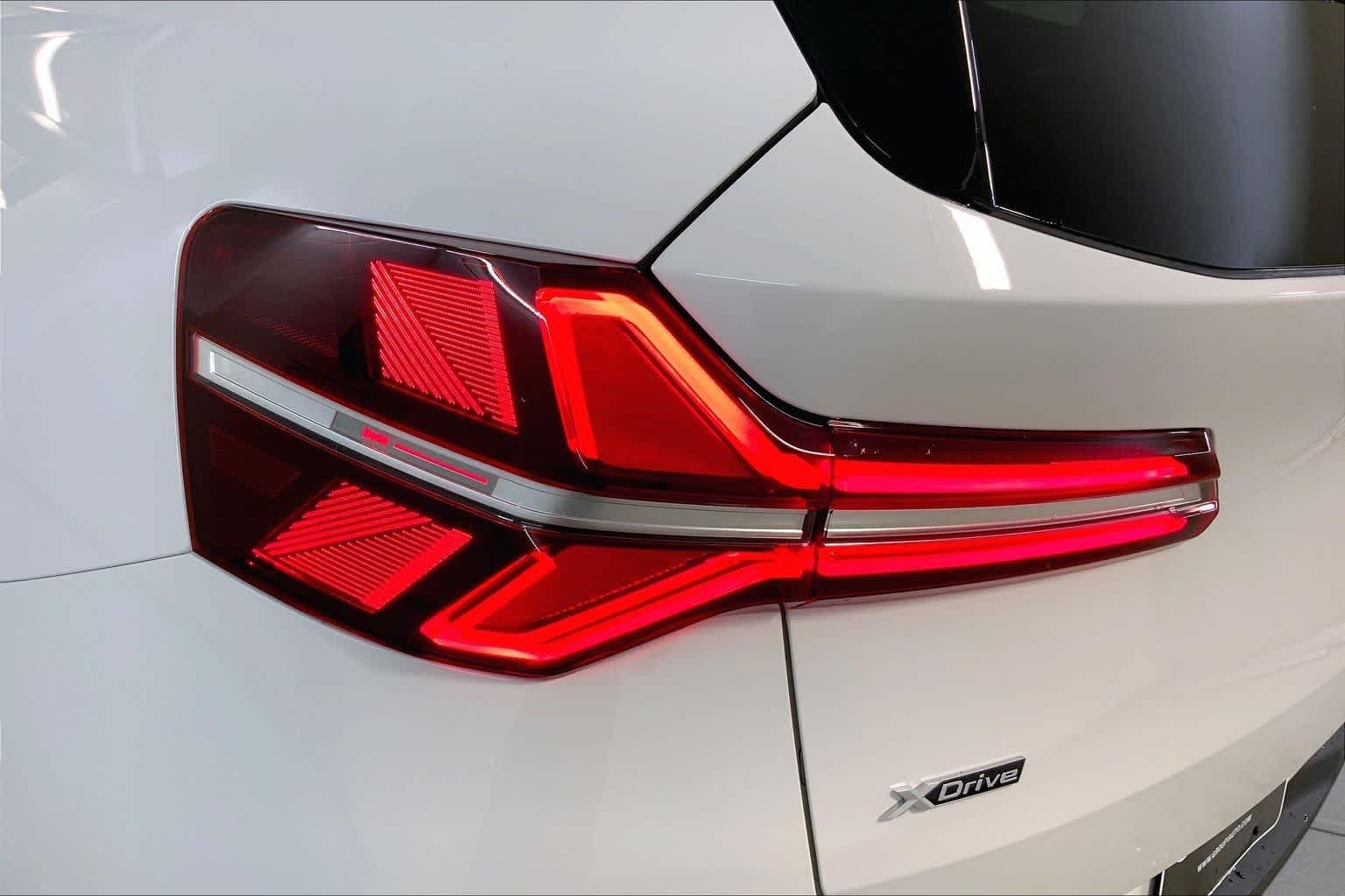 New 2026 Alpine White BMW 30 xDrive image 14