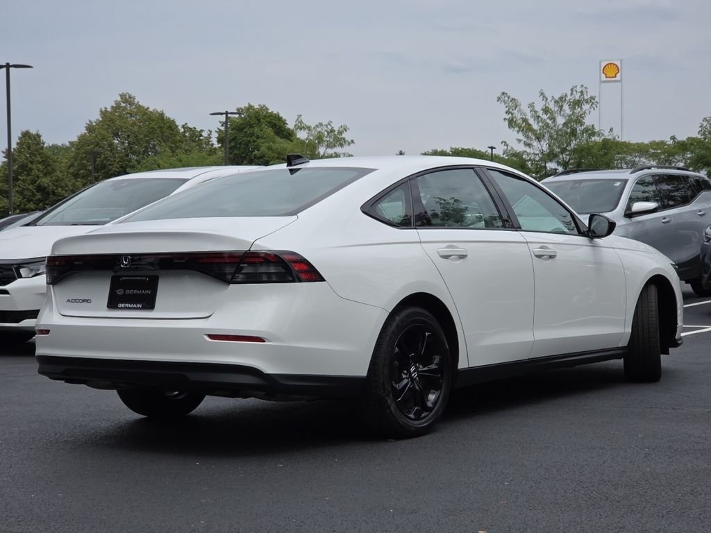 2025 Honda Accord SE - Photo 20