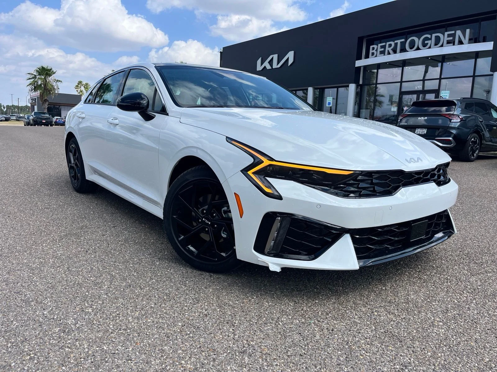 New 2026 White Kia GT-Line image 1