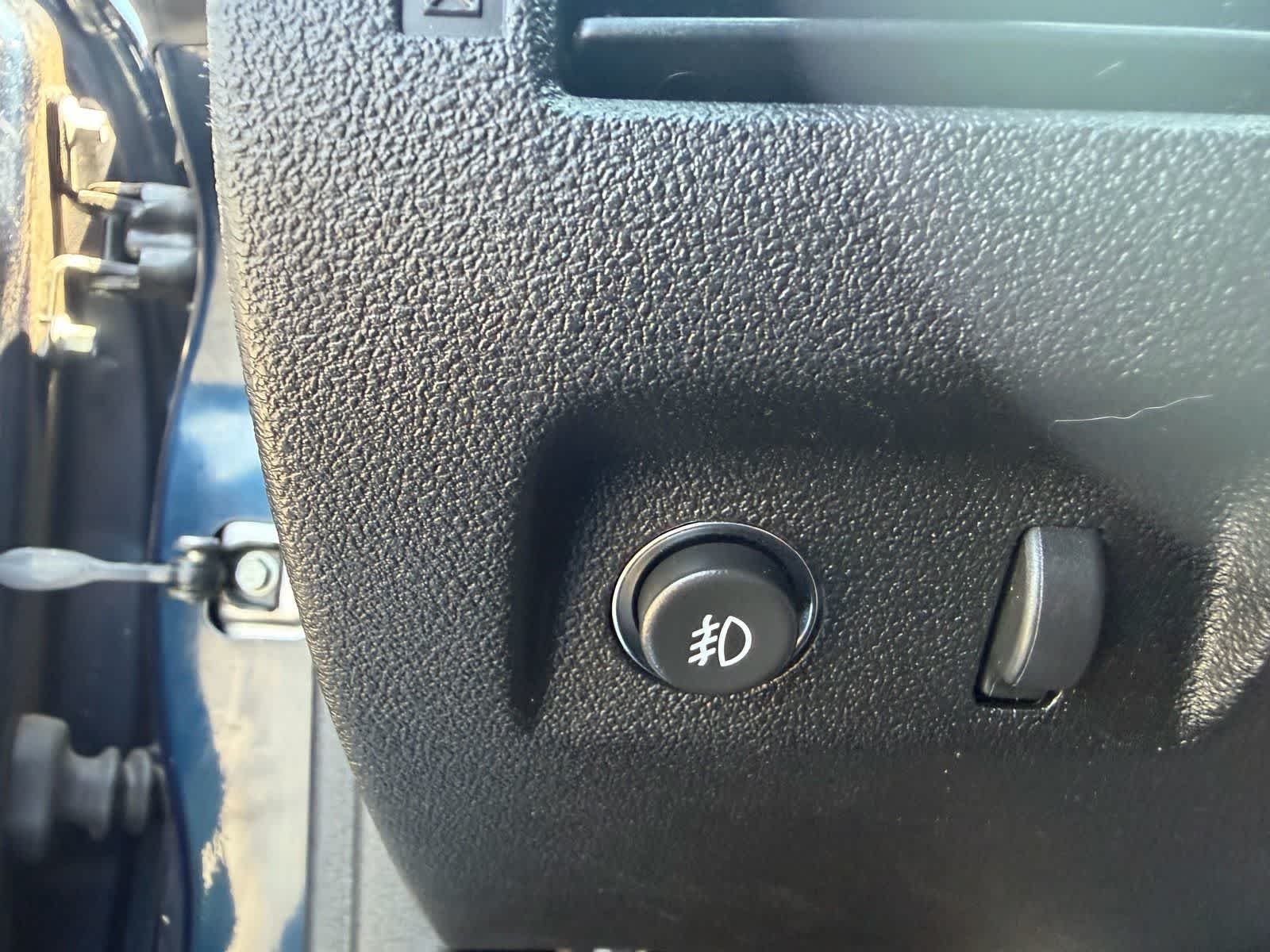 Used 2007 Midnight Blue Saturn  image 19