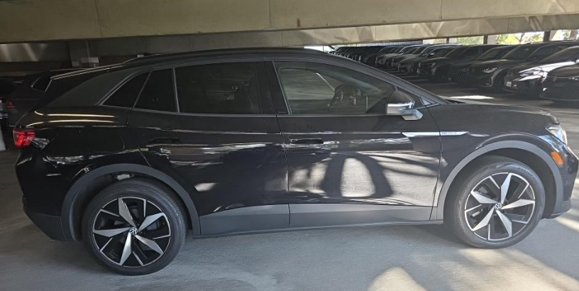 Used 2023 Volkswagen ID.4 PRO S with VIN 1V2WNPE85PC020562 for sale in Eugene, OR