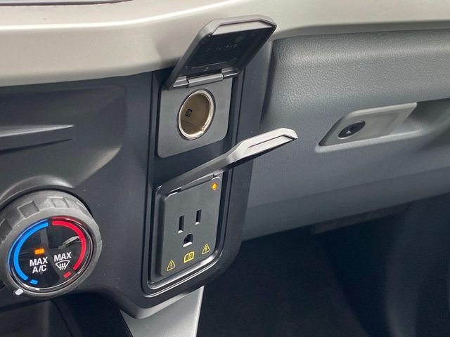 New 2026 White Ford XLT image 22