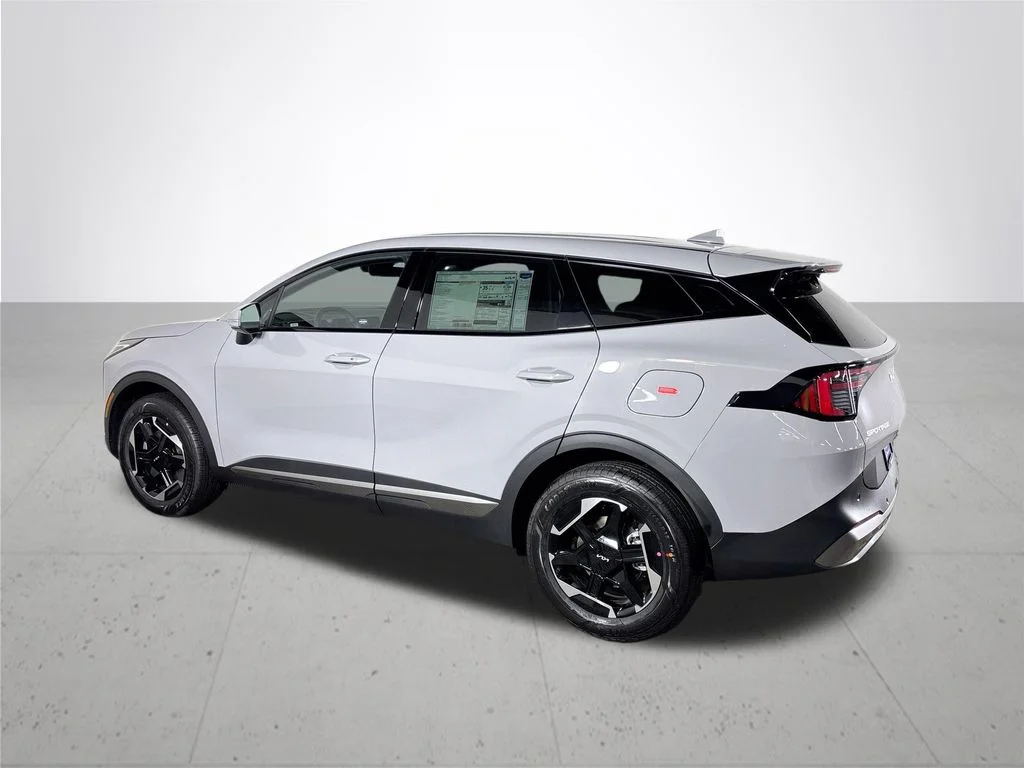 New 2026 Wolf Gray Kia S image 8