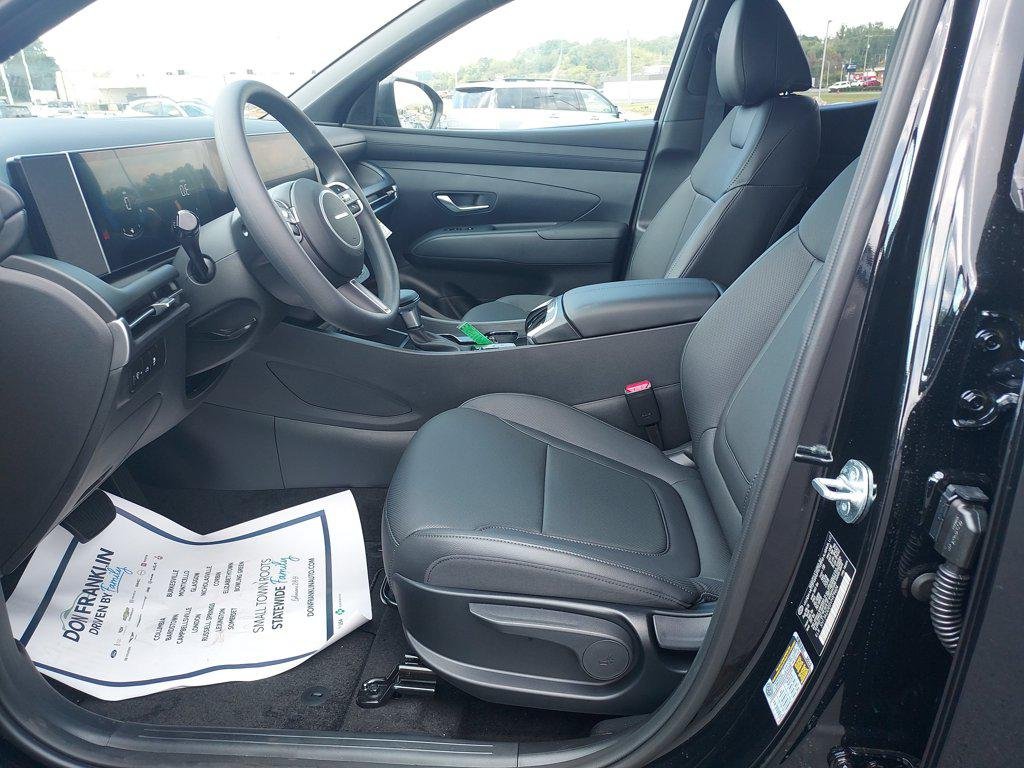 New 2027 Black Hyundai SE AWD image 13