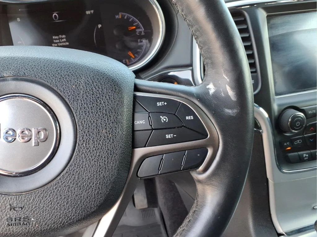 Used 2018 Black Jeep Overland image 21