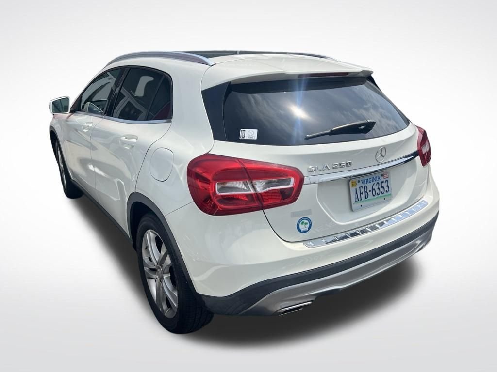 Used 2015 White Mercedes-Benz GLA 250 image 4