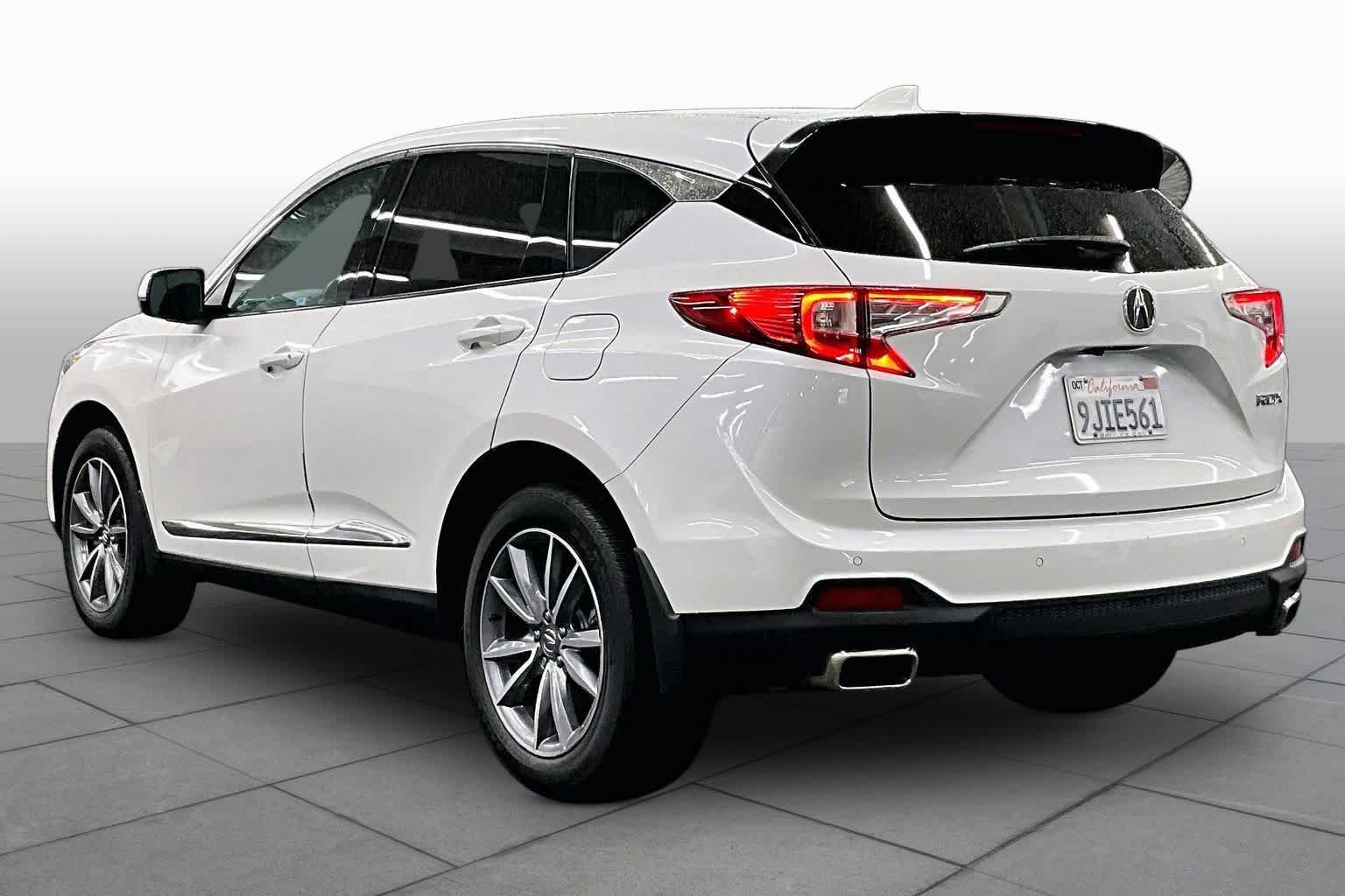 Used 2023 Platinum White Pearl Acura w/Technology Package image 10