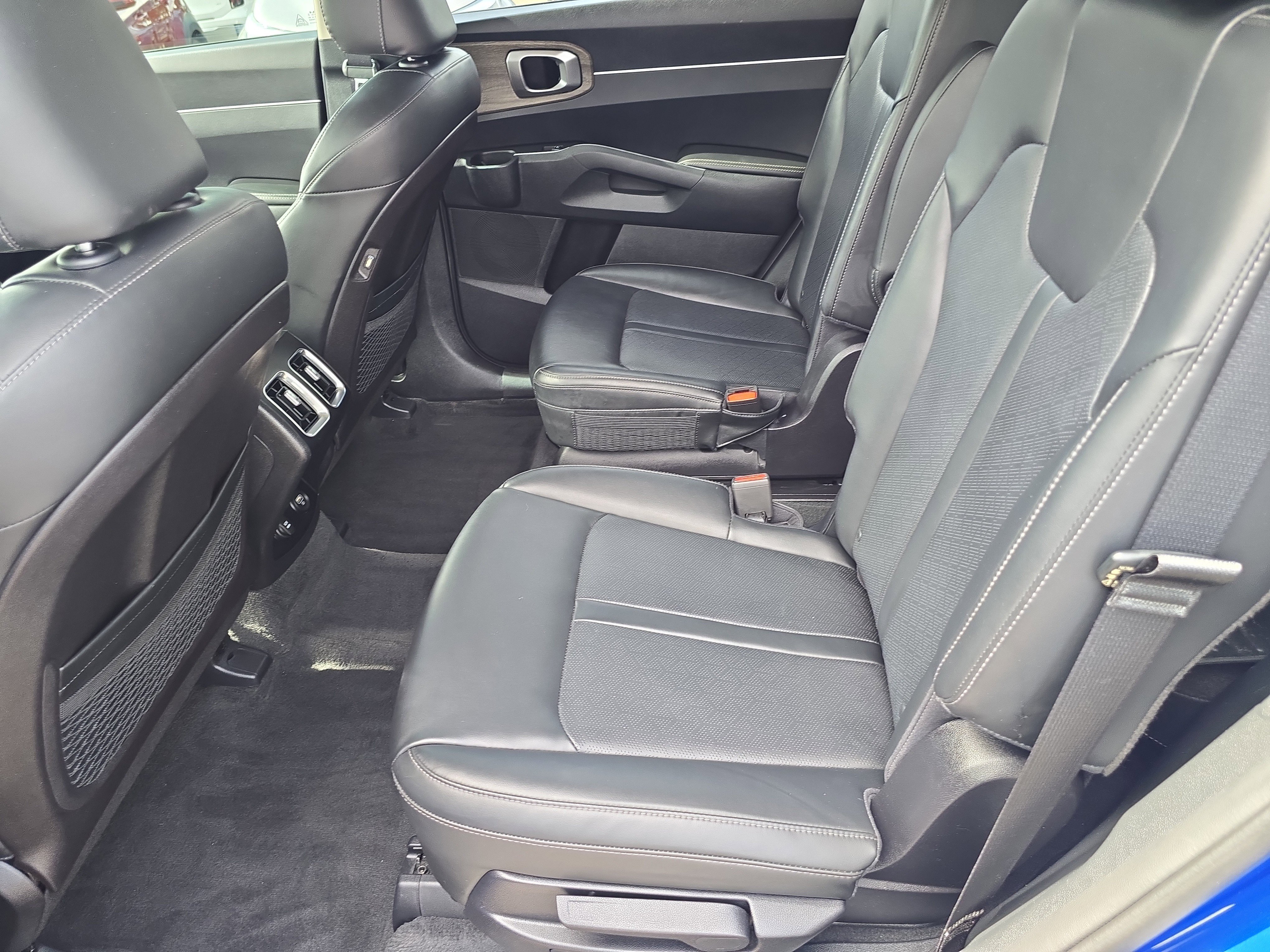 Certified Used 2022 Sapphire Blue Kia EX image 17