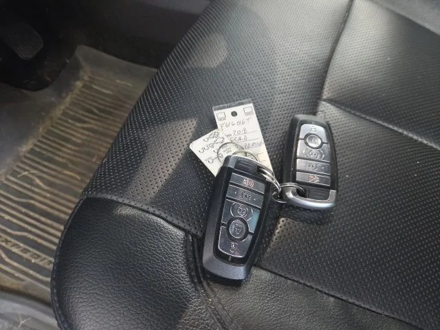 Used 2018 Magnetic Ford XLT image 12
