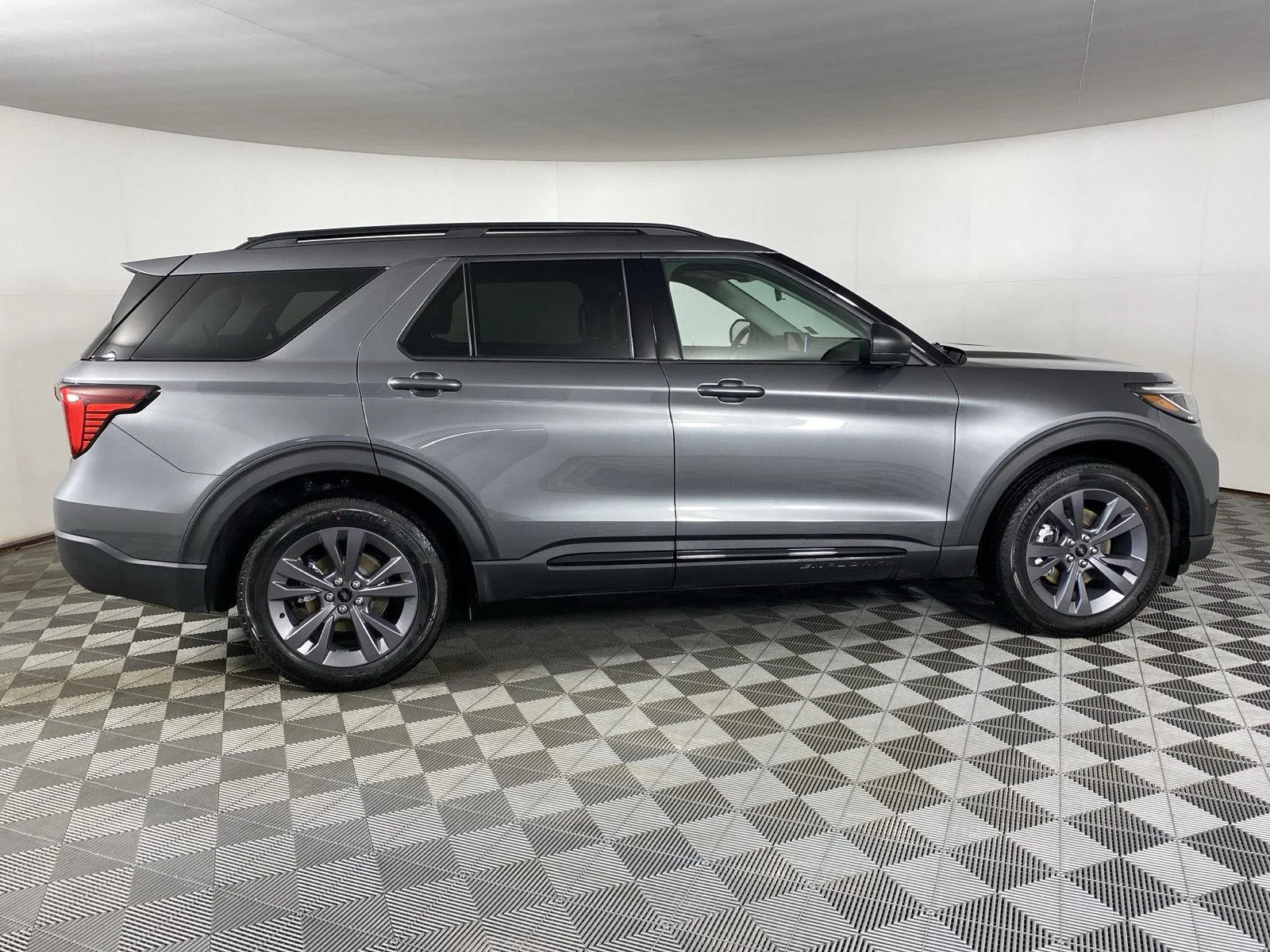 New 2026 Carbonized Gray Metallic Ford Active image 8