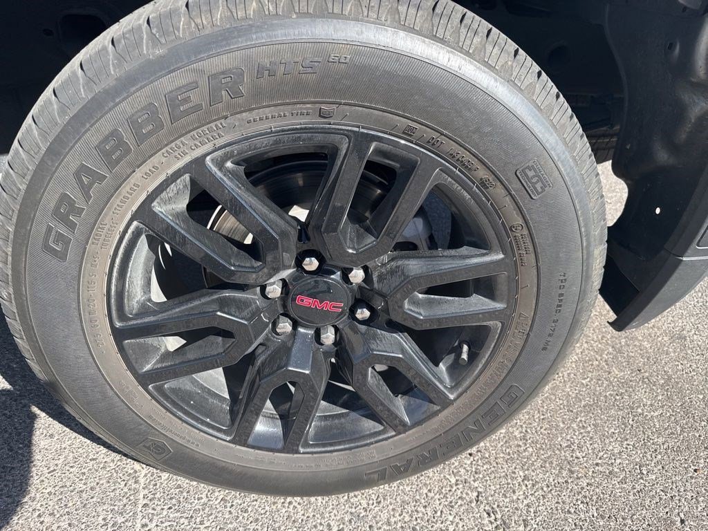 Used 2023 Sterling Metallic GMC Elevation image 21
