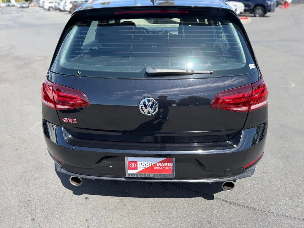 Used 2019 Black Volkswagen 2.0T S image 9