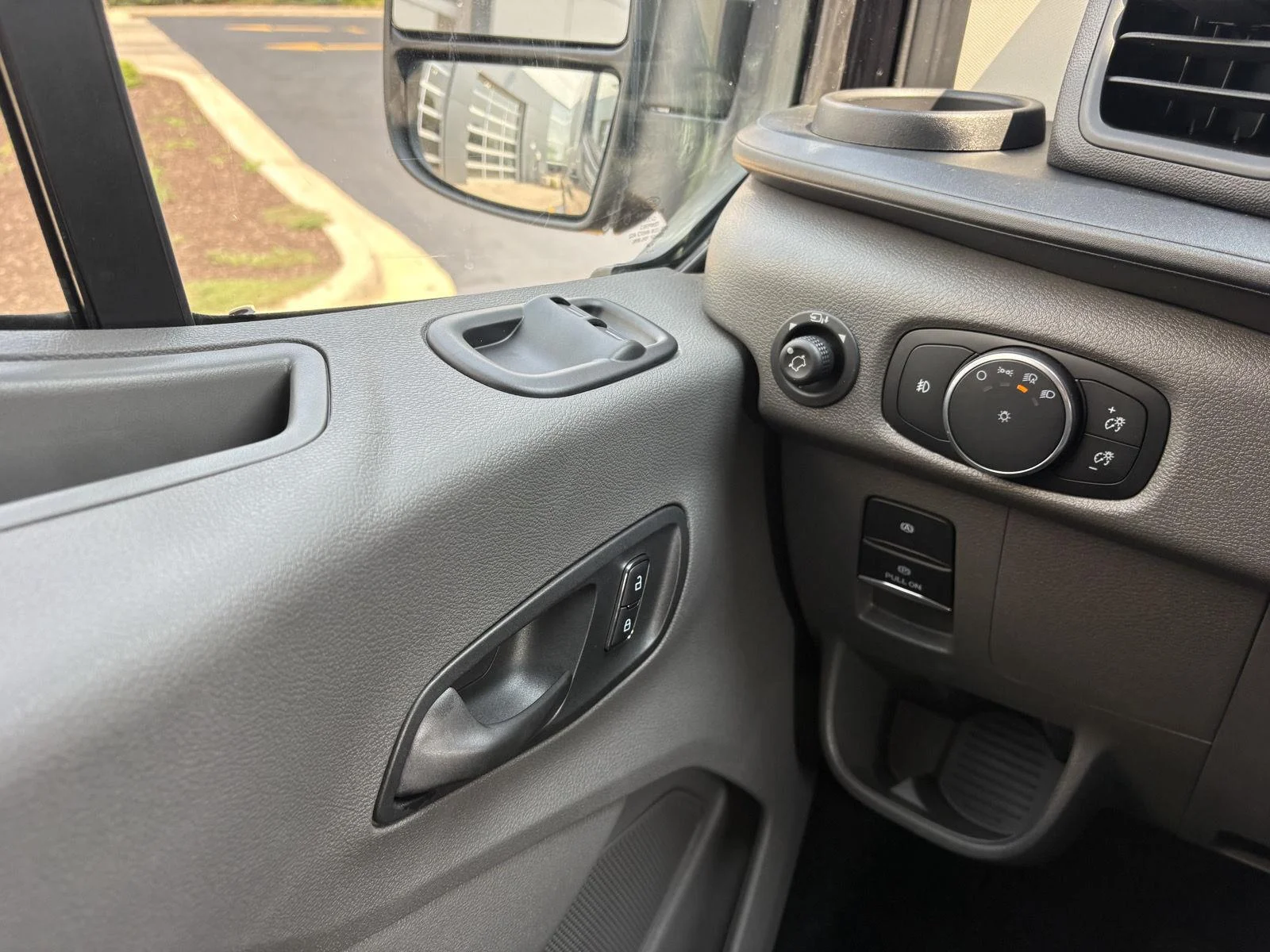 New 2026 Agate Black Metallic Ford Passenger Van XLT image 13