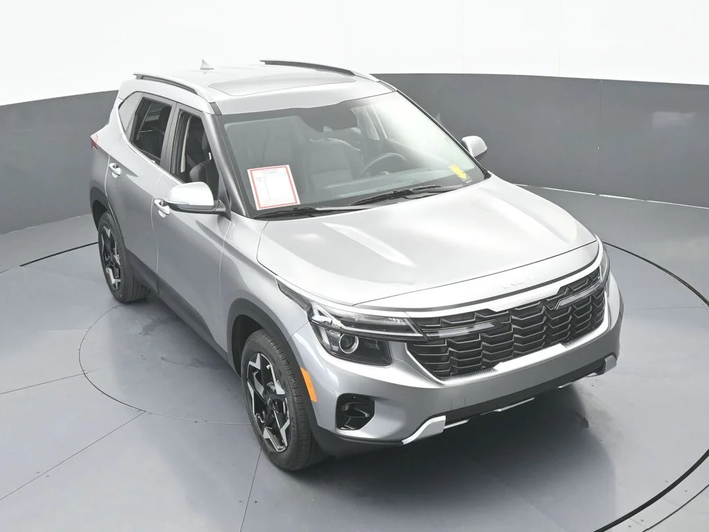 Used 2025 Steel Gray Kia EX image 51