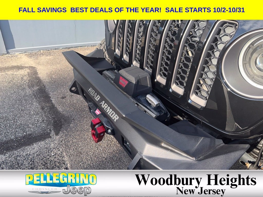 Certified Used 2023 Black Jeep Rubicon image 10