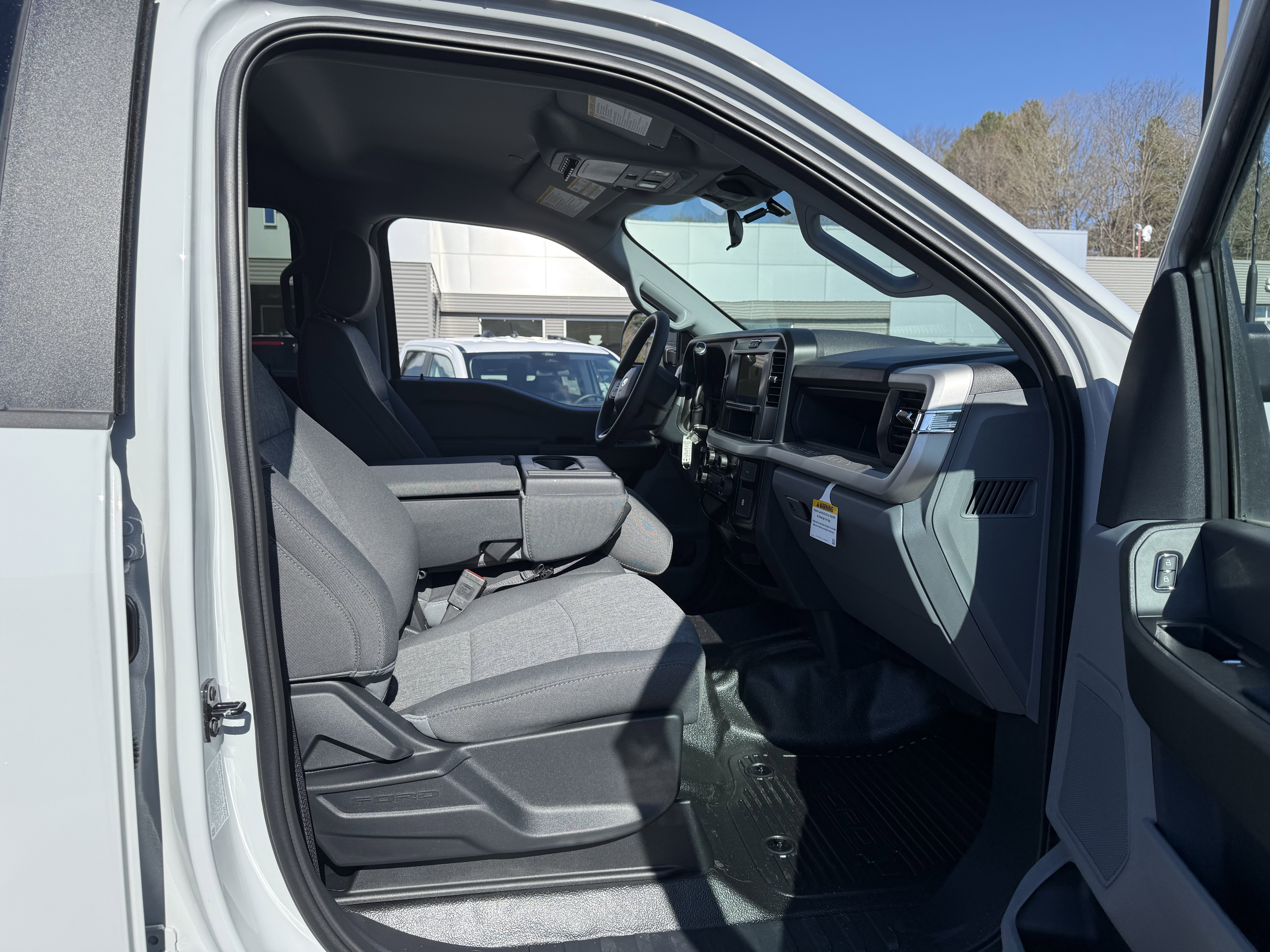 New 2026 Avalanche Ford XL image 2