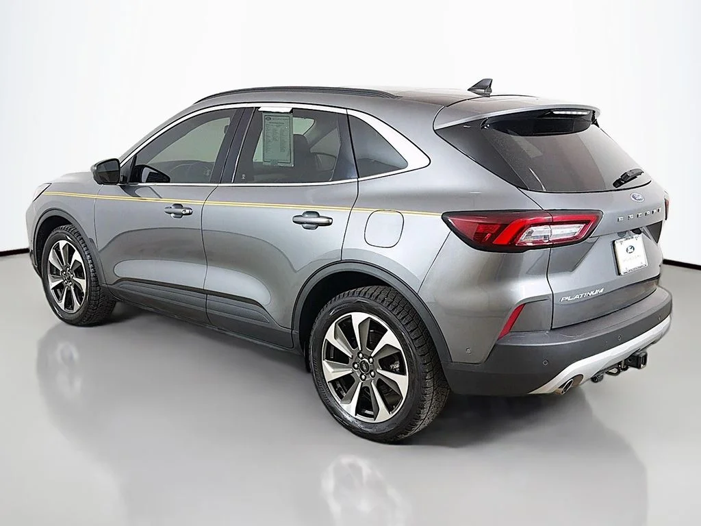 Used 2023 Carbonized Gray Metallic Ford Platinum image 13
