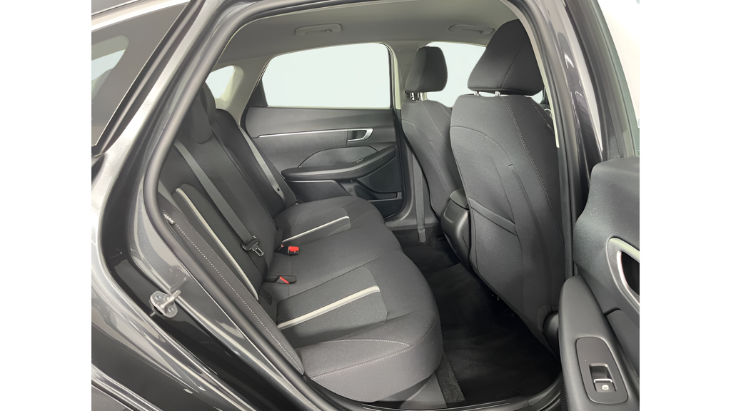 Used 2025 Portofino Gray Hyundai SE image 14