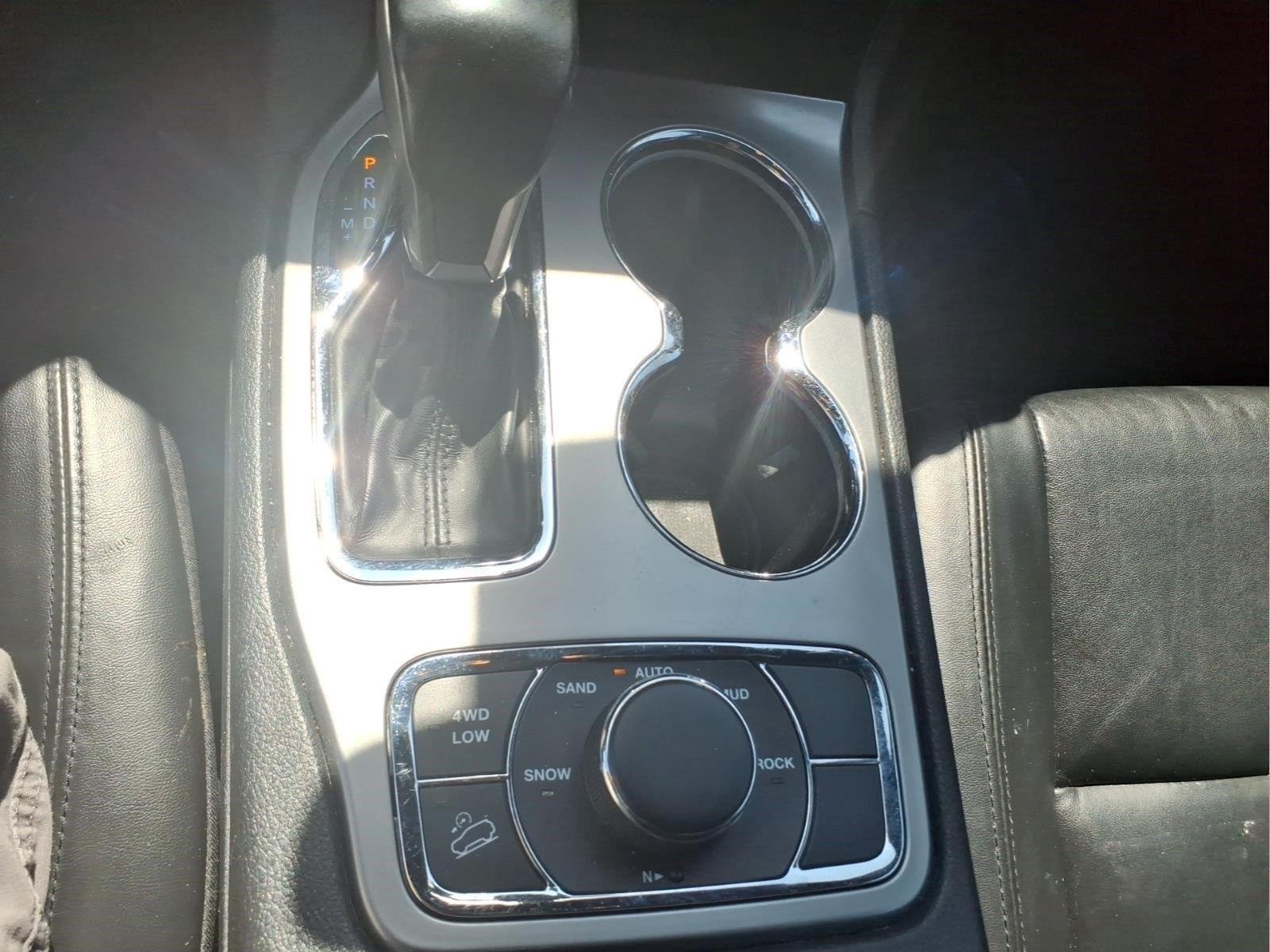 Used 2021 Bright White Clearcoat Jeep Limited image 26
