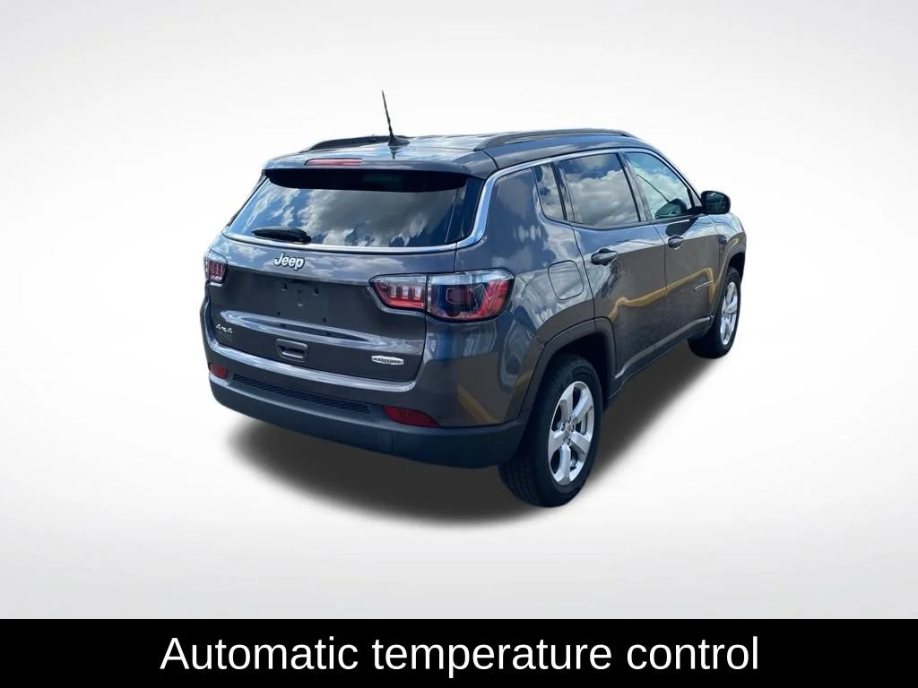 Used 2021 Gray Jeep Latitude image 7