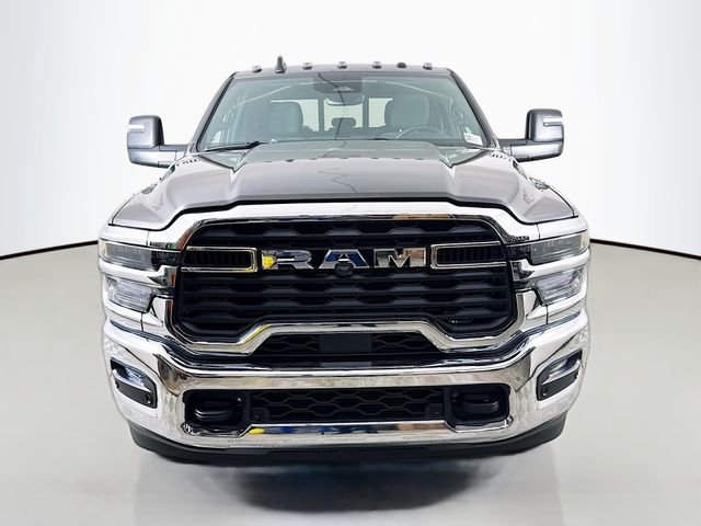 New 2026 Granite Crystal Metallic Clear-Coat Exterior Paint RAM Tradesman image 2